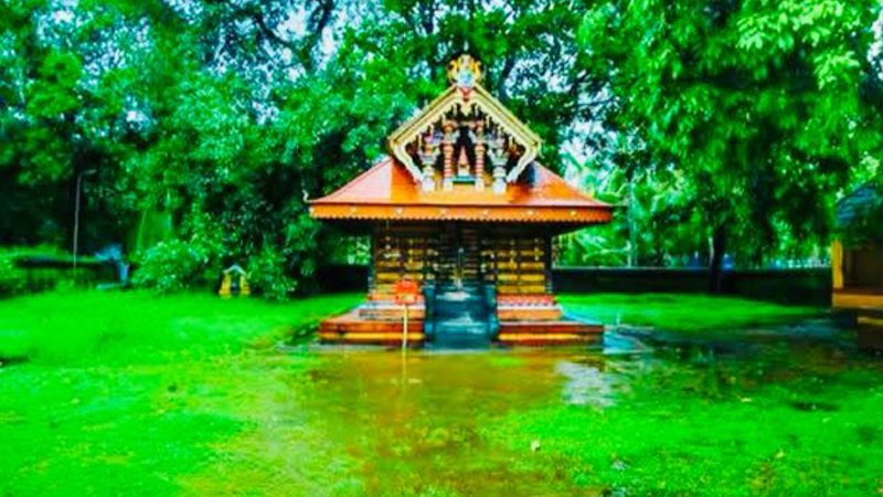 കരിവെള്ളൂർ ശ്രീ മുച്ചിലോട്ട് ഭഗവതി ക്ഷേത്രം